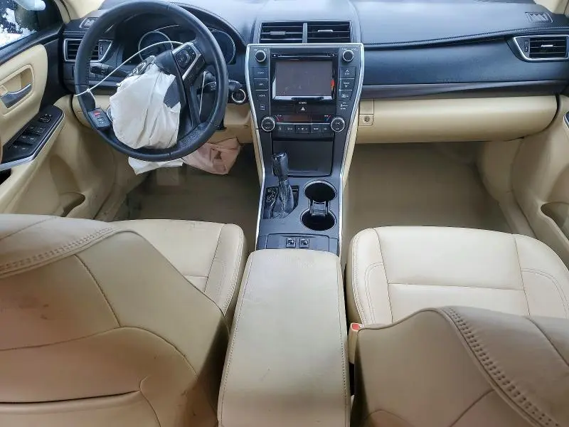 2017 TOYOTA CAMRY XLE  