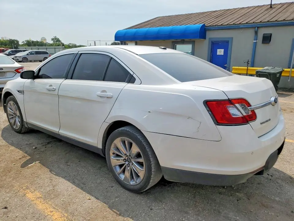 2012 FORD TAURUS LIMITED  