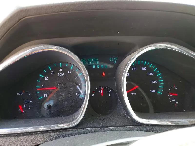2010 CHEVROLET TRAVERSE LT  