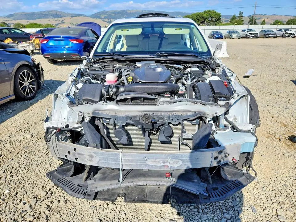2016 LEXUS IS 200T  
