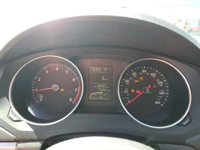 2016 VOLKSWAGEN JETTA SE  