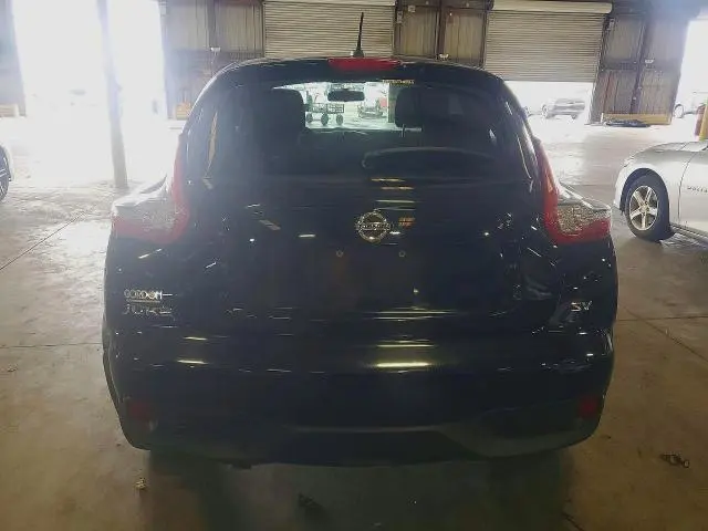 2016 NISSAN JUKE SV  