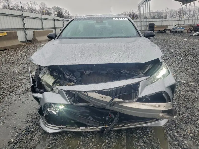 2019 TOYOTA AVALON XLE  