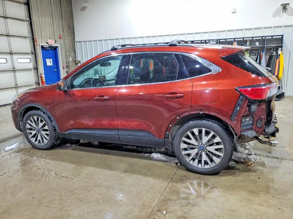 2021 FORD ESCAPE TITANIUM  