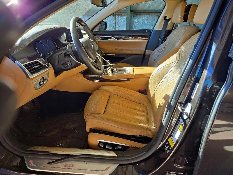 2016 BMW 750 XI  