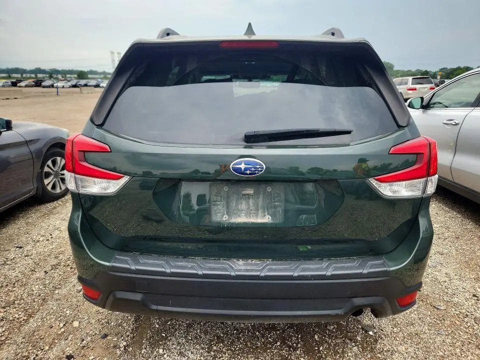 2023 SUBARU FORESTER PREMIUM  