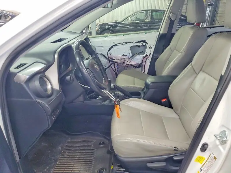 2017 TOYOTA RAV4 XLE  