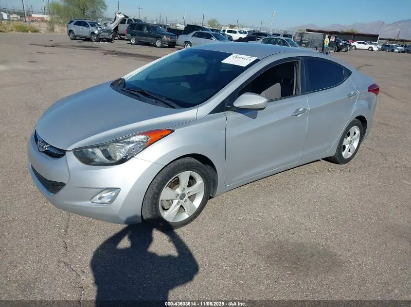 2013 HYUNDAI ELANTRA GLS