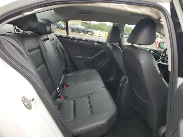 2016 VOLKSWAGEN JETTA SEL  