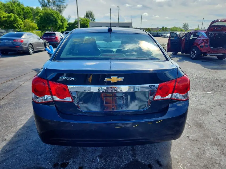 2015 CHEVROLET CRUZE LS  