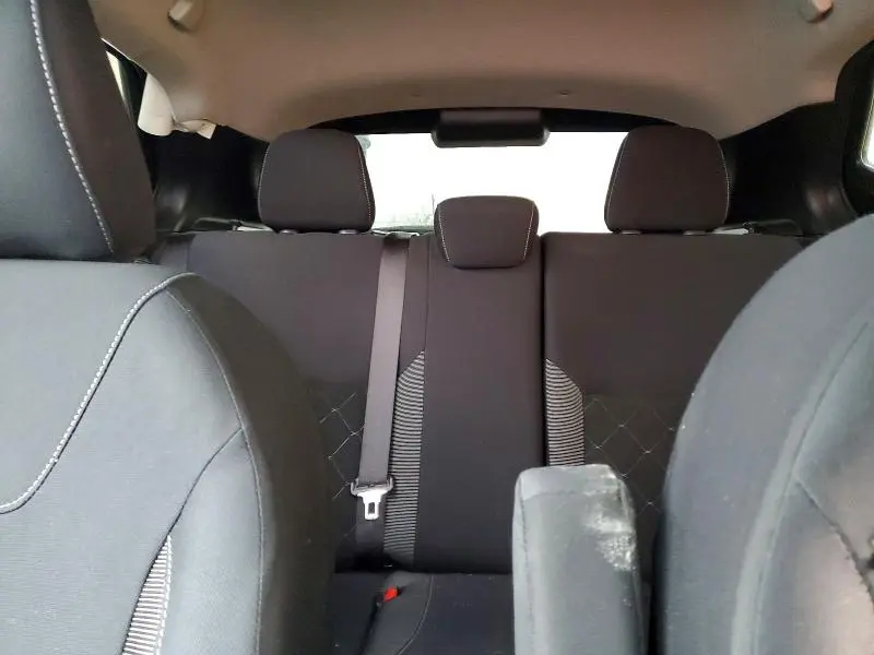 2019 NISSAN KICKS S  