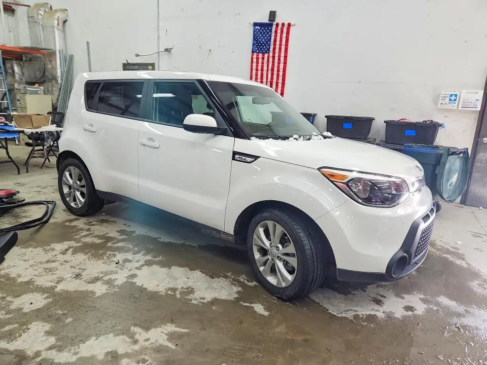 2015 KIA SOUL +  