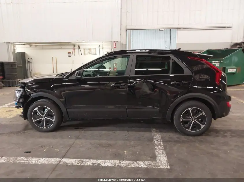 2025 KIA NIRO EX