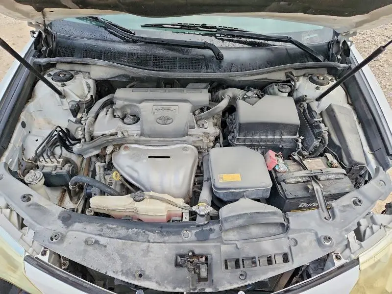2014 TOYOTA CAMRY SE  