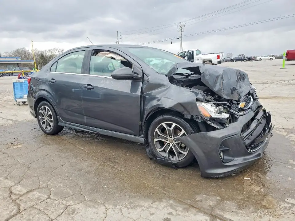 2017 CHEVROLET SONIC LT  