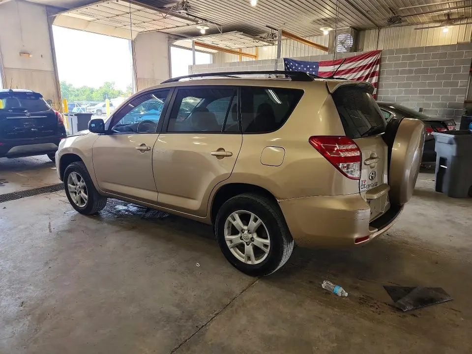 2011 TOYOTA RAV4 BASE  