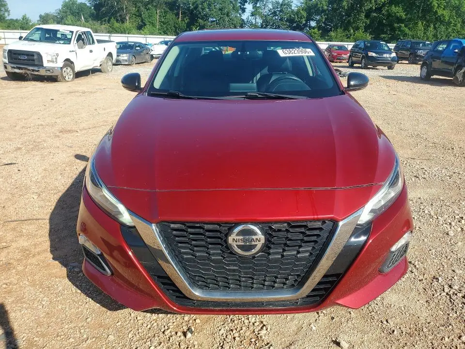 2019 NISSAN ALTIMA SR  