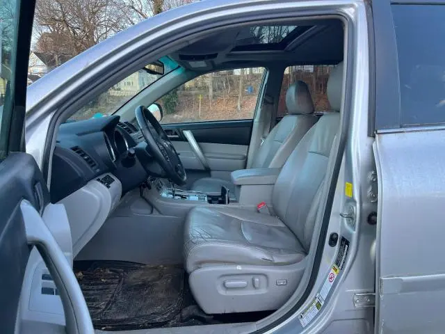 2011 TOYOTA HIGHLANDER BASE  