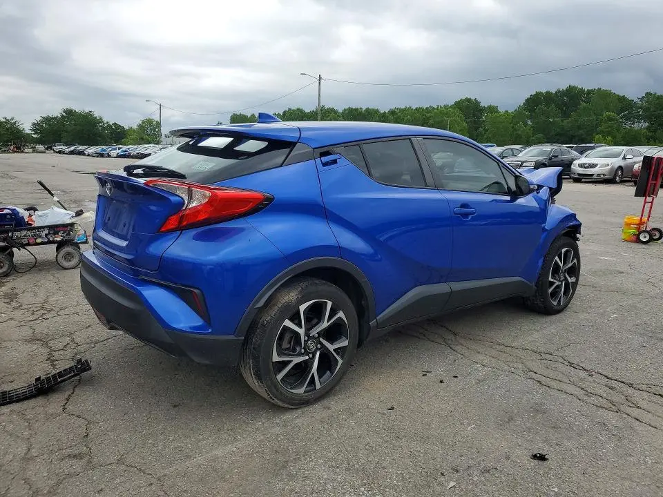 2018 TOYOTA C-HR XLE PREMIUM  
