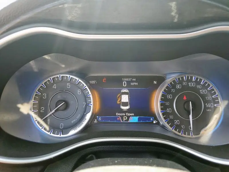 2015 CHRYSLER 200 C  