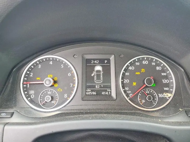 2012 VOLKSWAGEN TIGUAN S  