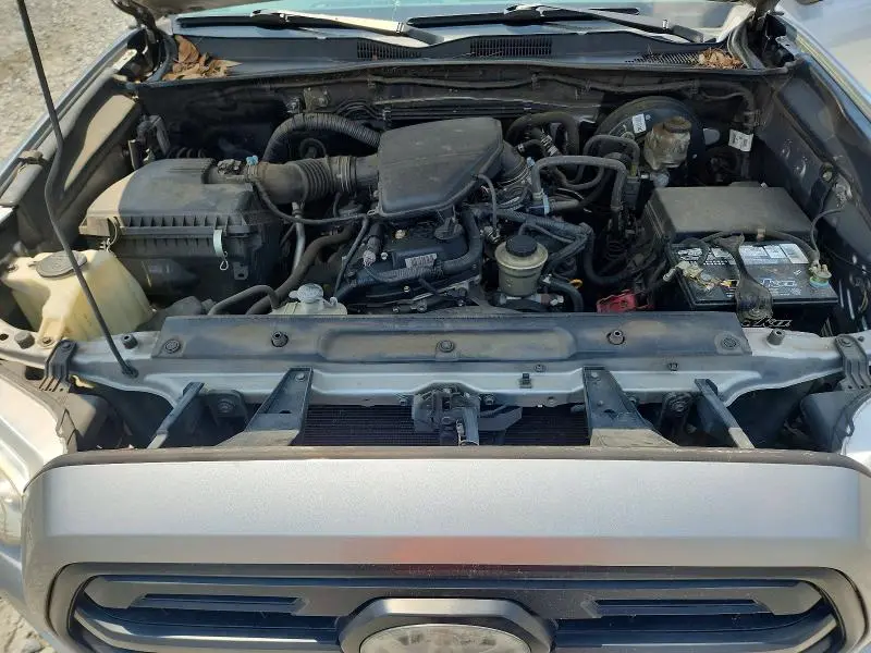 2019 TOYOTA TACOMA SR  