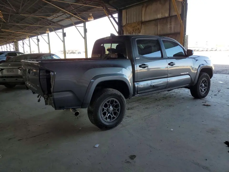 2017 TOYOTA TACOMA SR5 V6  