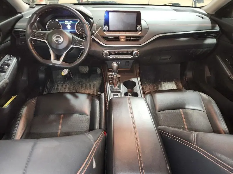 2022 NISSAN ALTIMA SR  