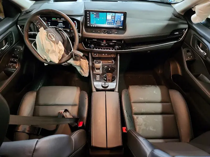 2025 NISSAN ROGUE SL  