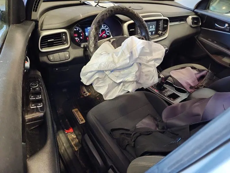 2020 KIA SORENTO S  