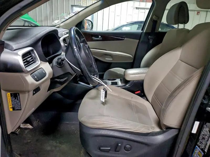 2016 KIA SORENTO LX  