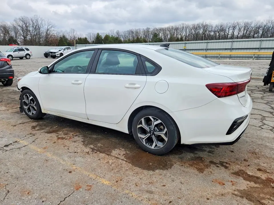 2021 KIA FORTE LXS  