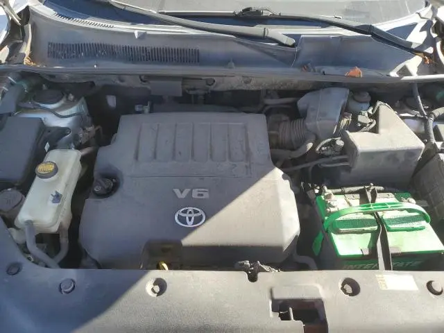 2011 TOYOTA RAV4 SPORT  