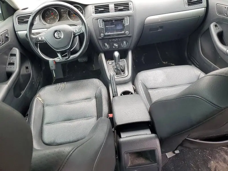 2016 VOLKSWAGEN JETTA SE  