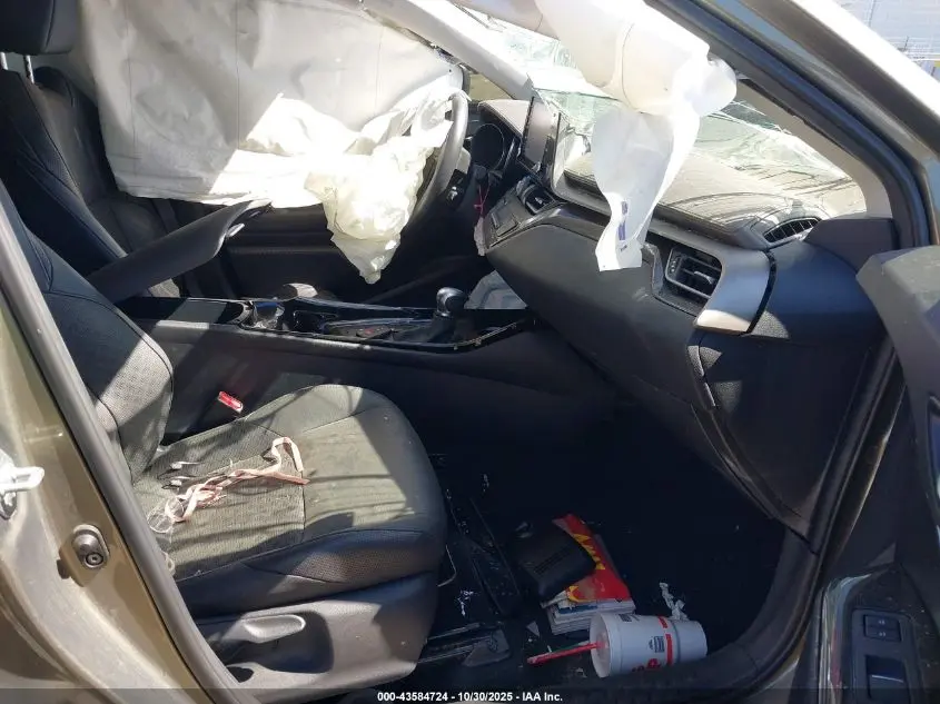 2021 TOYOTA C-HR LIMITED