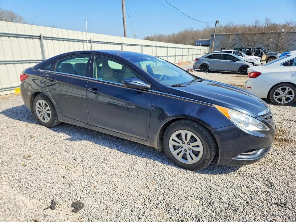 2013 HYUNDAI SONATA GLS  