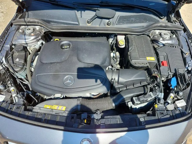 2015 MERCEDES-BENZ GLA 250 4MATIC  