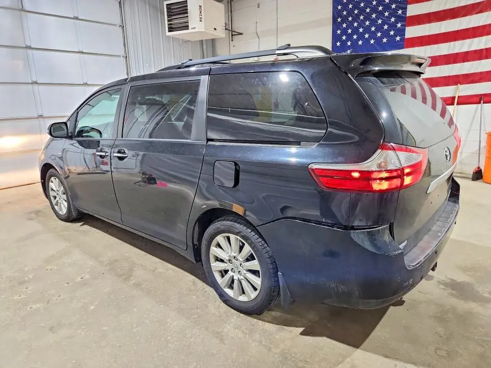 2017 TOYOTA SIENNA LIMITED 7-PASSENGER  