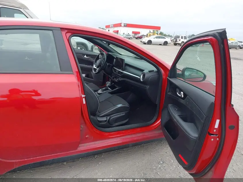 2024 KIA FORTE GT-LINE