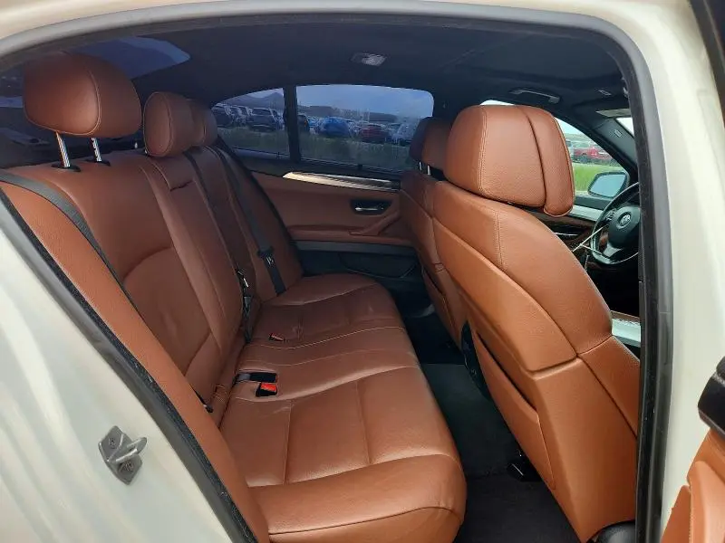 2013 BMW 550 XI  