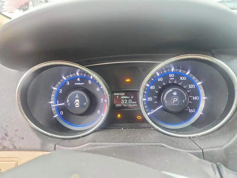 2012 HYUNDAI SONATA GLS  