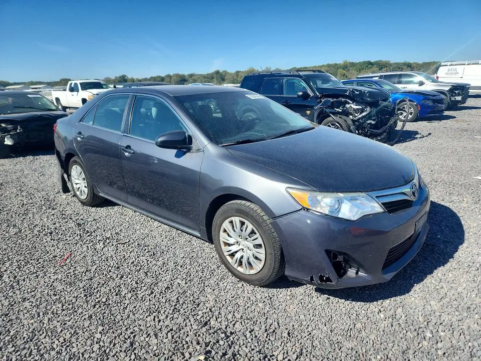 2012 TOYOTA CAMRY LE  