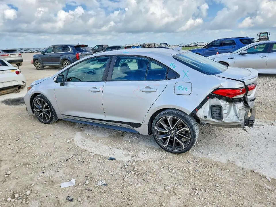 2022 TOYOTA COROLLA SE  
