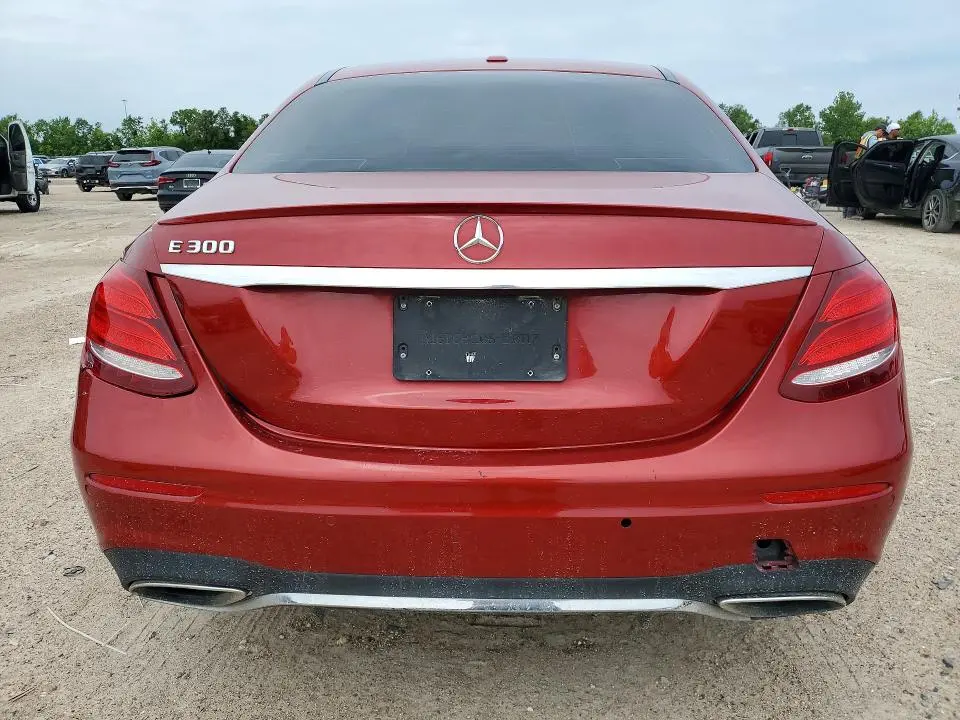 2019 MERCEDES-BENZ E 300  