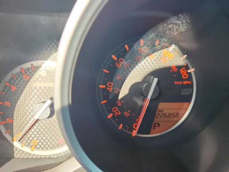 2011 TOYOTA 4RUNNER SR5  