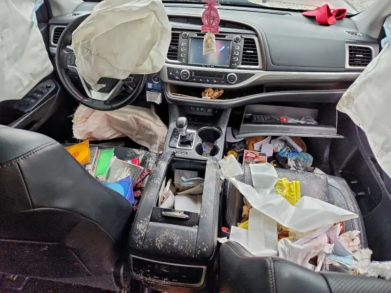 2017 TOYOTA HIGHLANDER LIMITED  