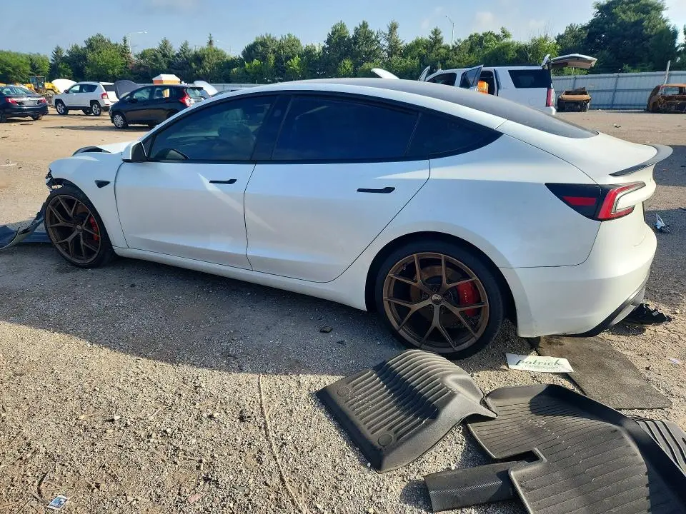 2025 TESLA MODEL 3   