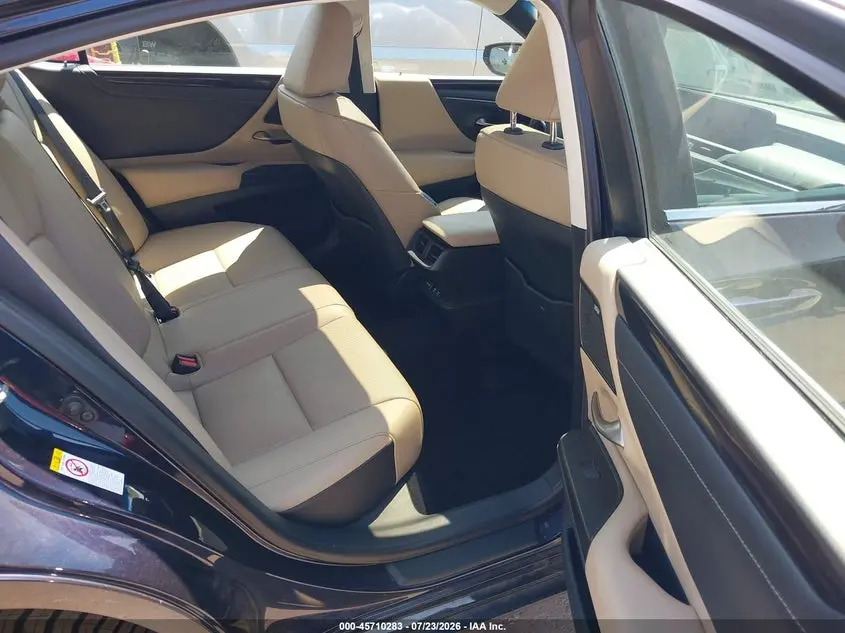 2019 LEXUS ES 350  
