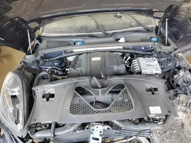 2021 PORSCHE MACAN GTS  