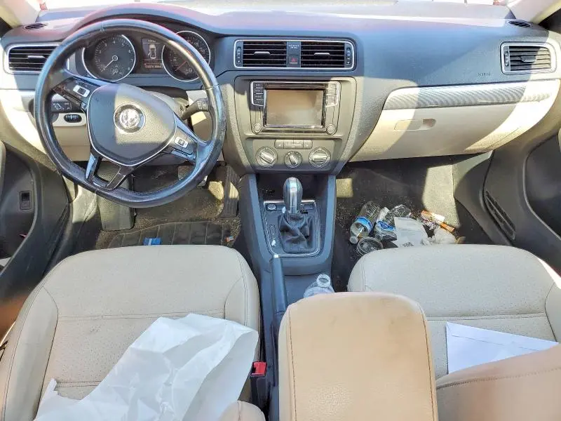 2017 VOLKSWAGEN JETTA SE  